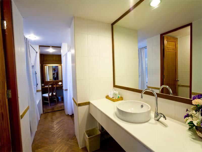 EASTERN GRAND PALACE - 33