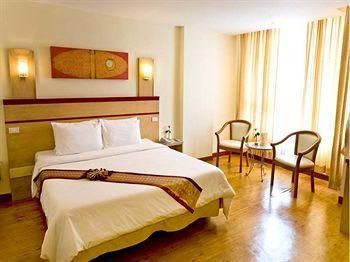 EASTERN GRAND PALACE - 6