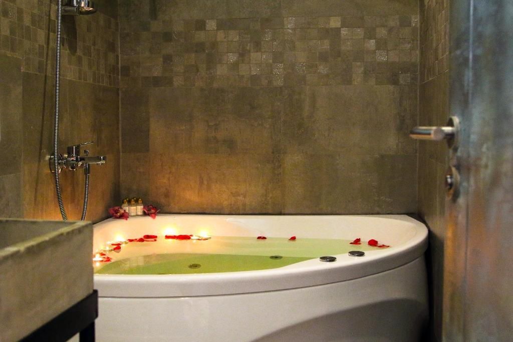 ВЕЛЛИОН БАУМАНСКИЙ, бутик-отель - 12