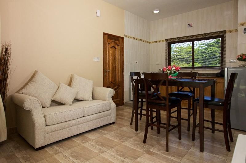 STONE SELF CATERING - 18