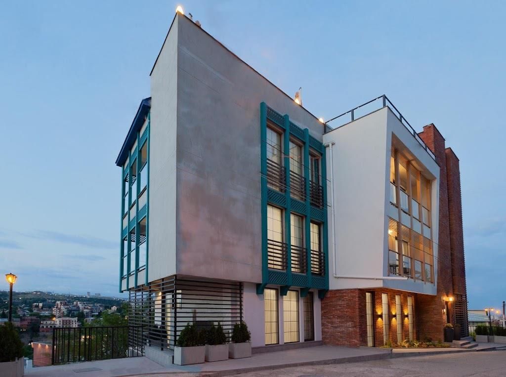 BROOCH BOUTIQUE HOTEL - 1