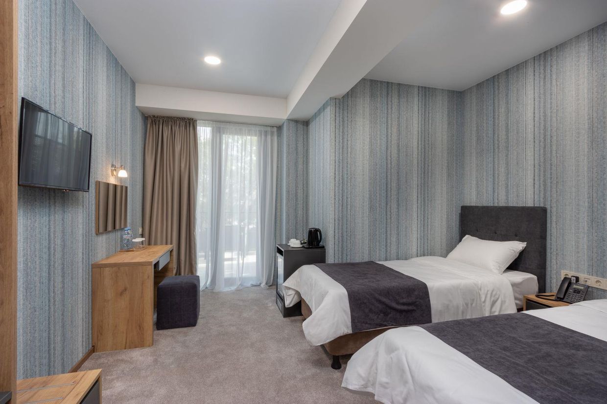 BROOCH BOUTIQUE HOTEL - 16