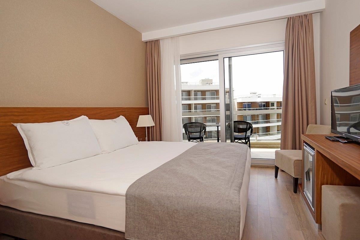 La Quinta by Wyndham Cesme - 25