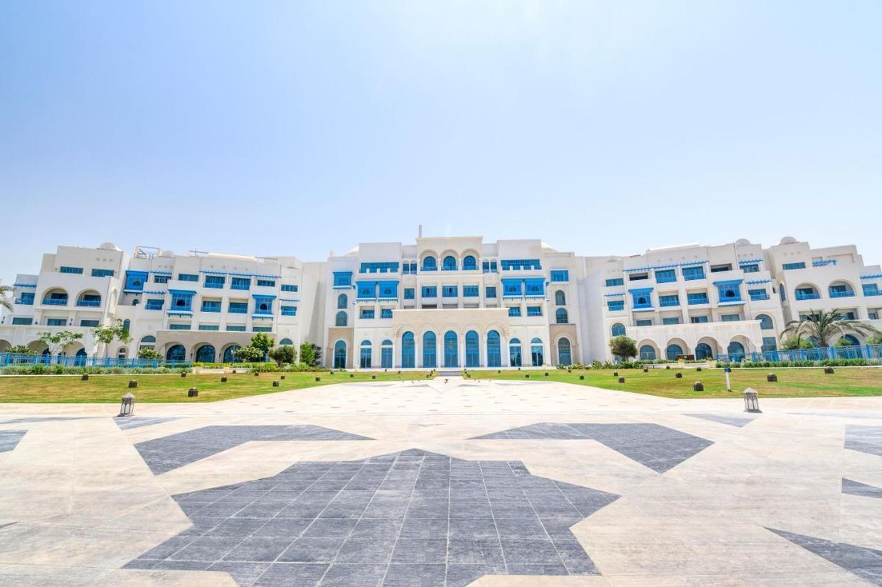 HILTON SALWA BEACH RESORT & VILLAS - 18