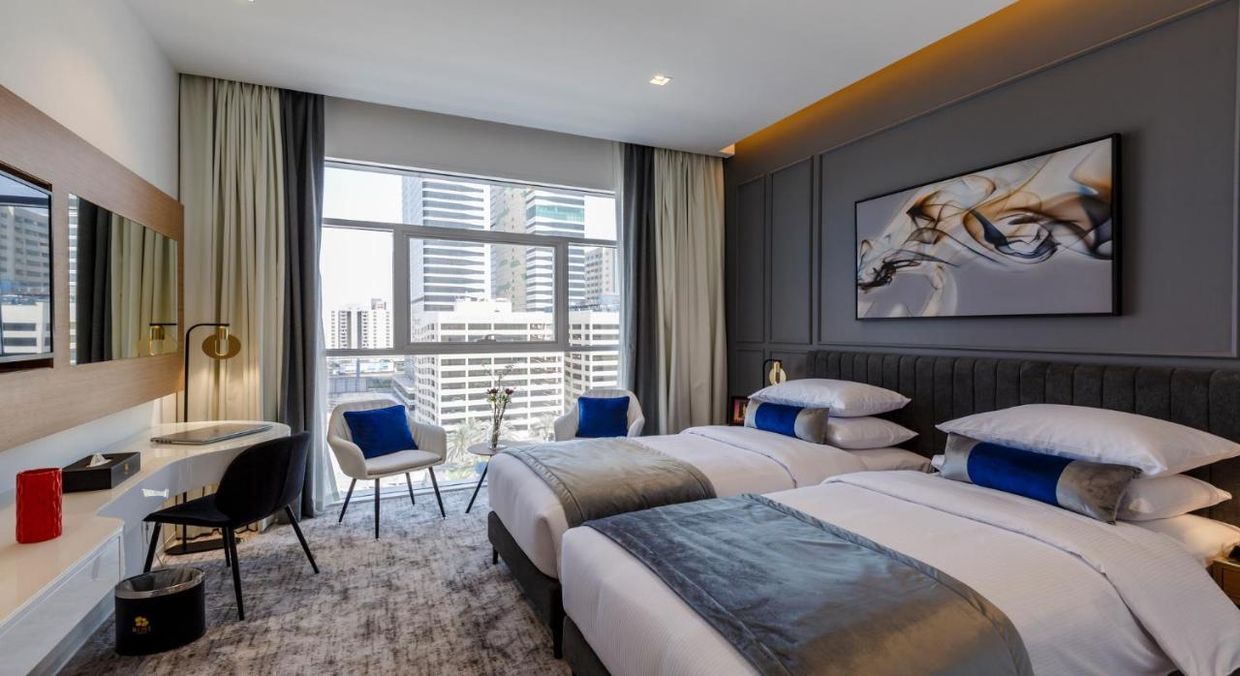 ROSE EXECUTIVE HOTEL - 3