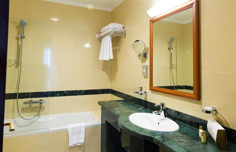 RIVIERA GRAND PALACE - 2