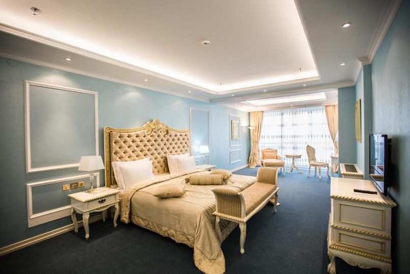 RIVIERA GRAND PALACE - 4