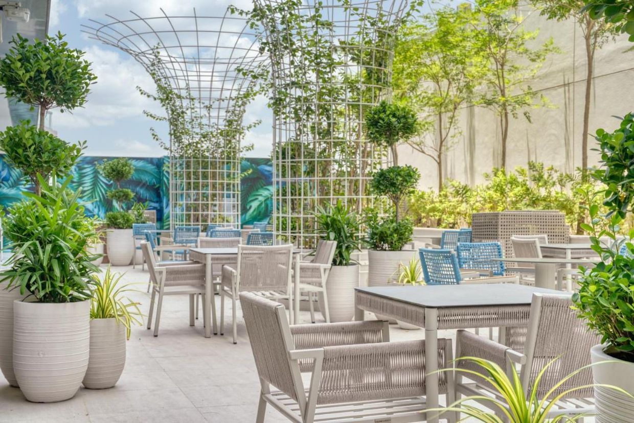 THE FIRST COLLECTION BUSINESS BAY - 18