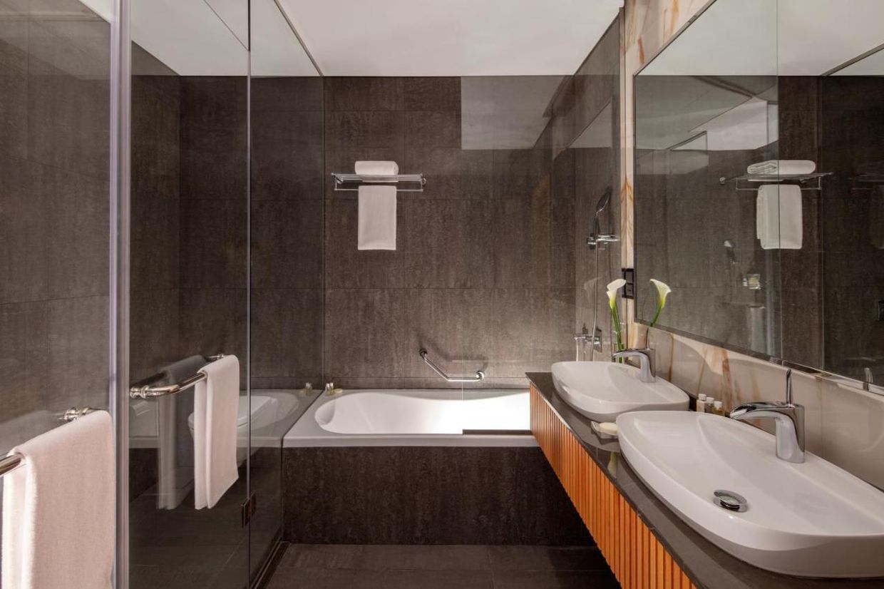 THE FIRST COLLECTION BUSINESS BAY - 5