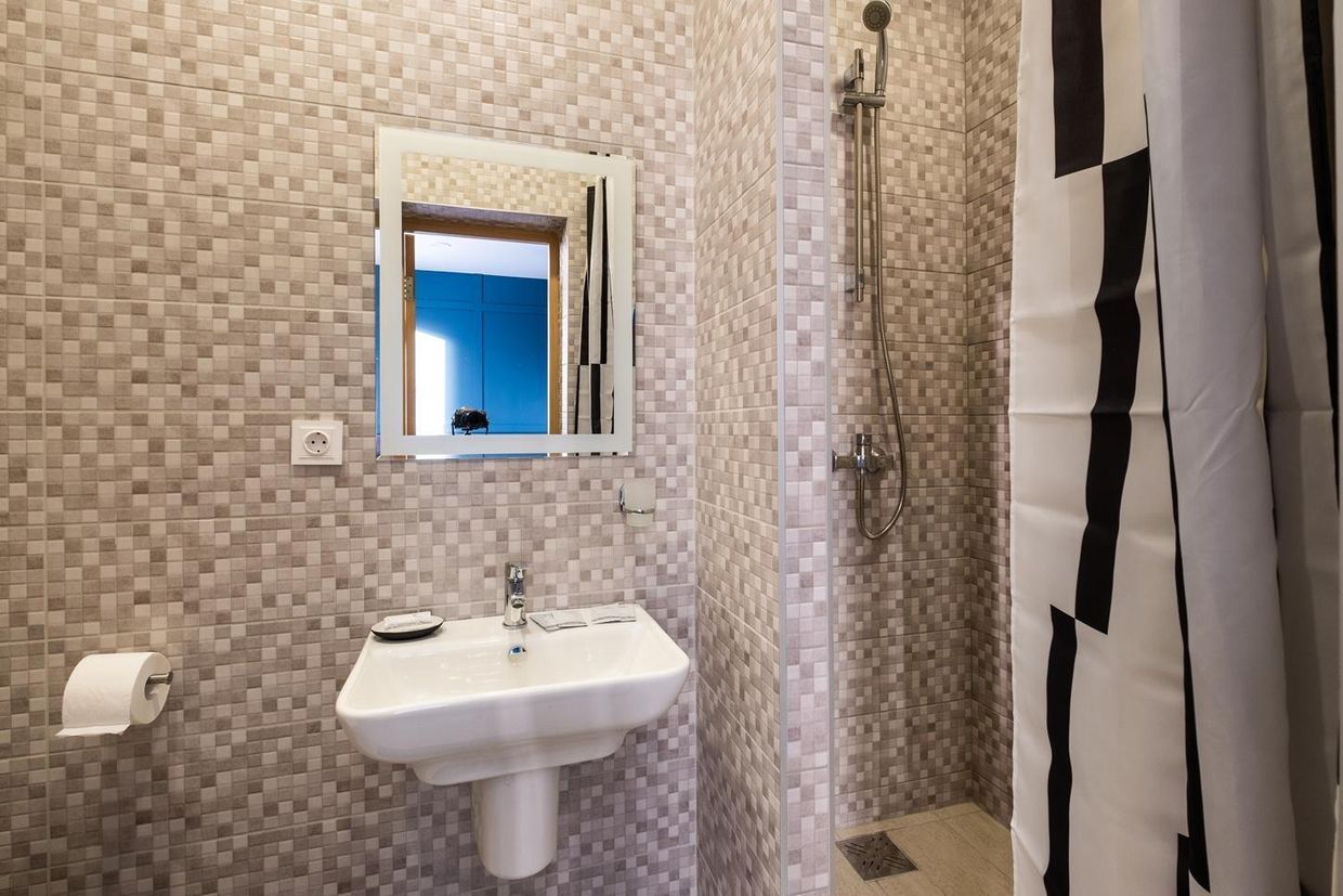 ALASKA GUEST HOUSE - 11