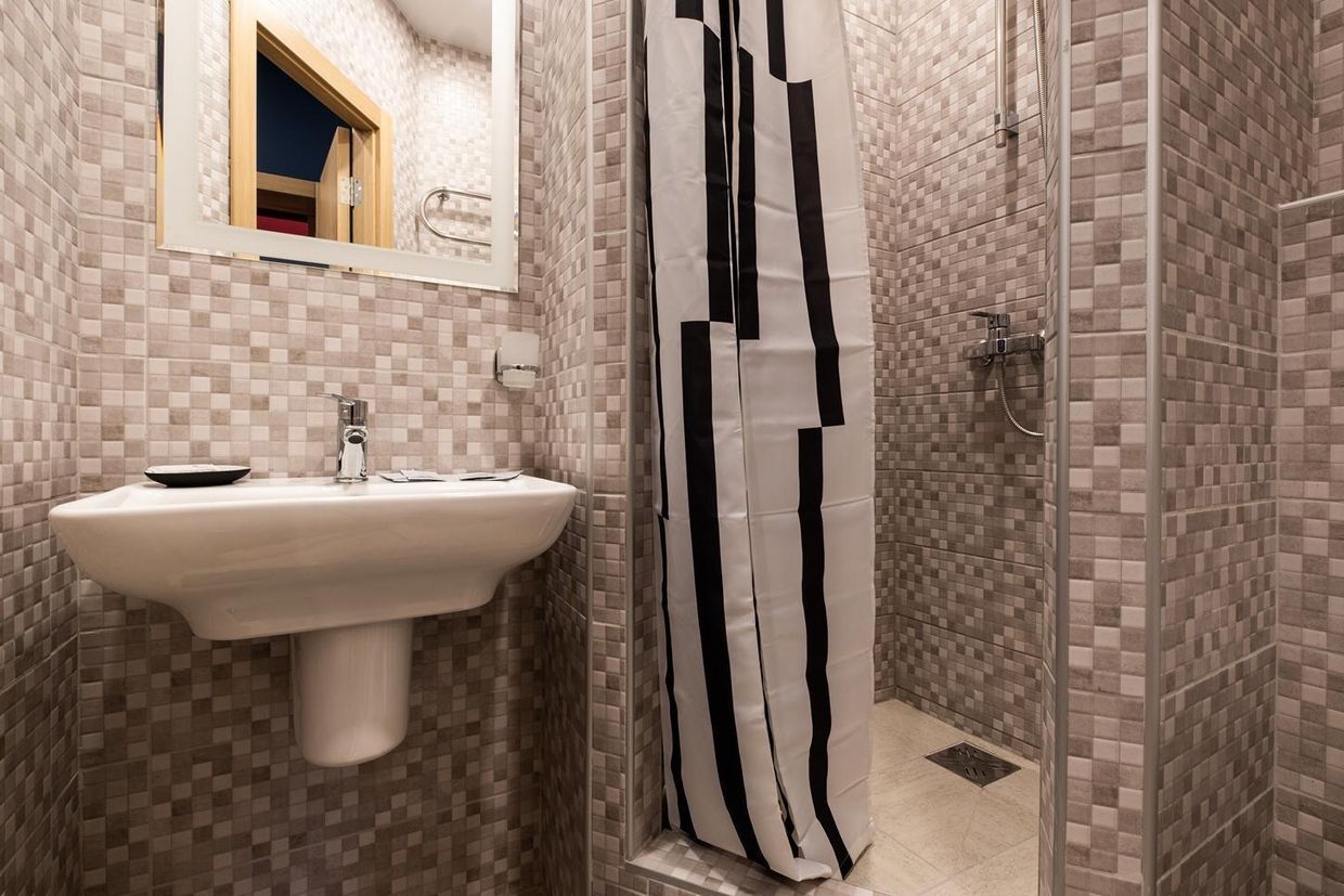 ALASKA GUEST HOUSE - 9