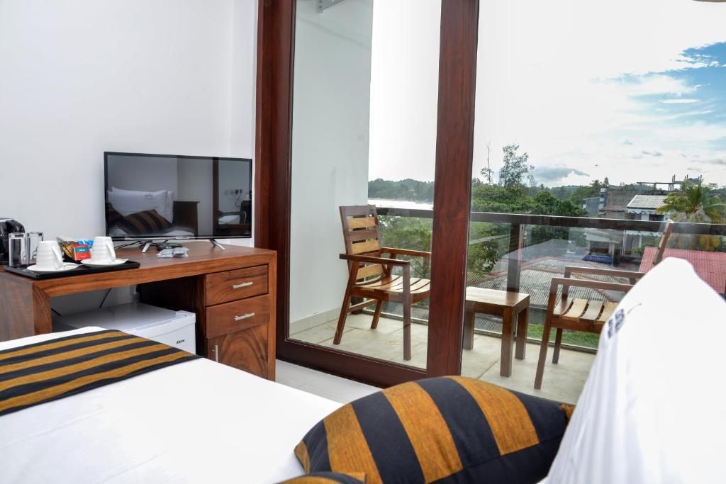 CENTHARA BEACH HOTEL GUESTHOUSE - 32