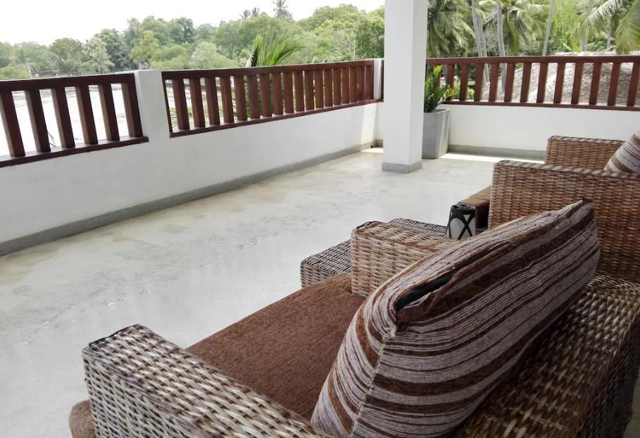 HIDEAWAY LODGE & RESTURANT - 18