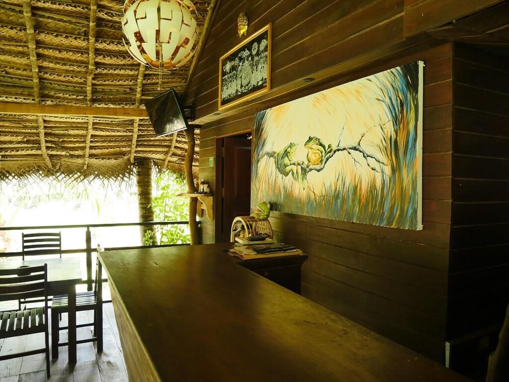 HIDEAWAY LODGE & RESTURANT - 3