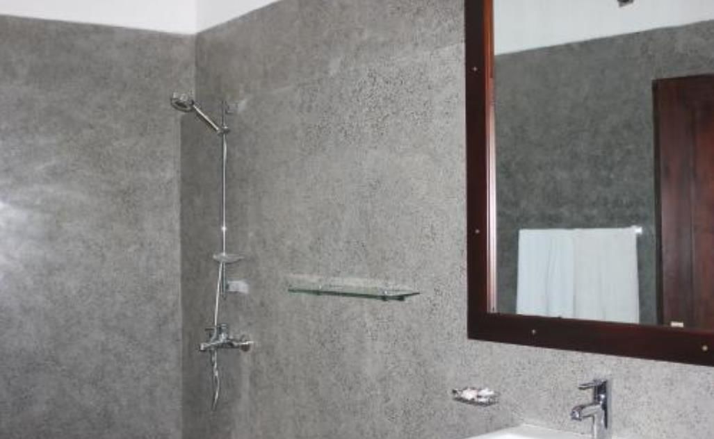 HIDEAWAY LODGE & RESTURANT - 22