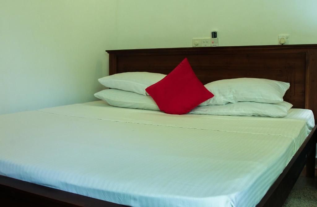 NAVORA HOTE STAY, HIKKADUWA - 9