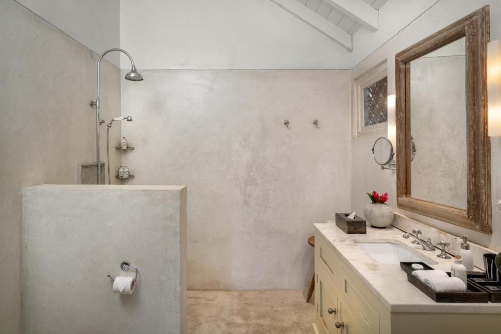 TARU VILLAS,Rampart St - 3