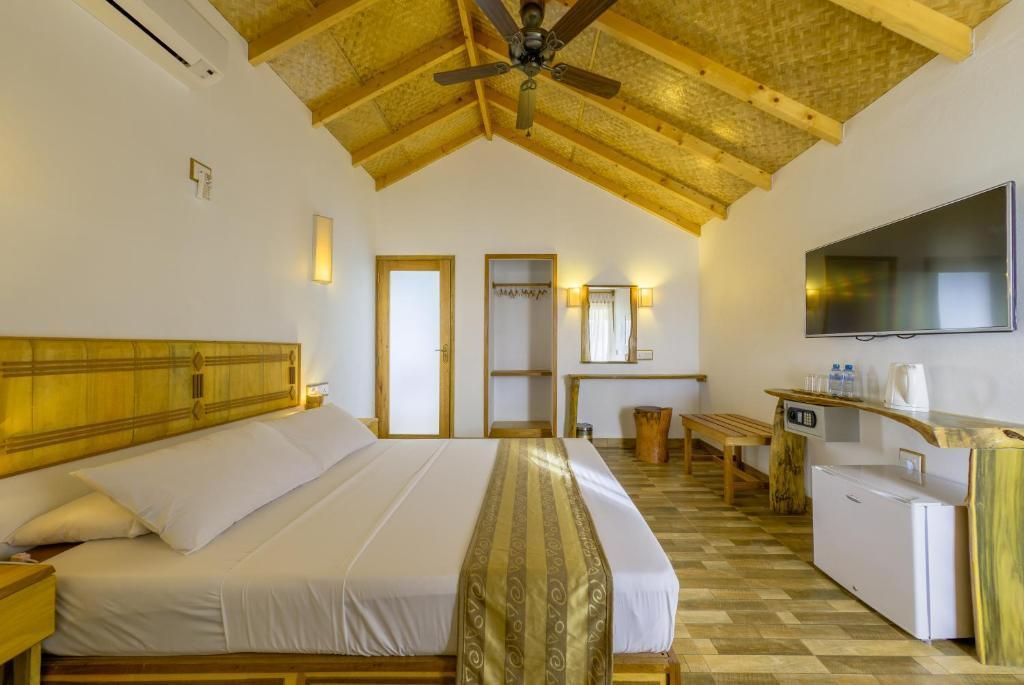 AMEERA DHIFFUSHI - 15