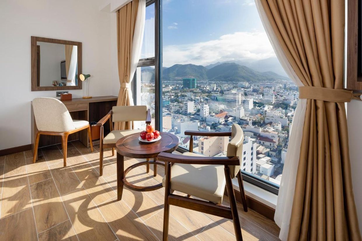 MIRACLE LUXURY HOTEL - 12