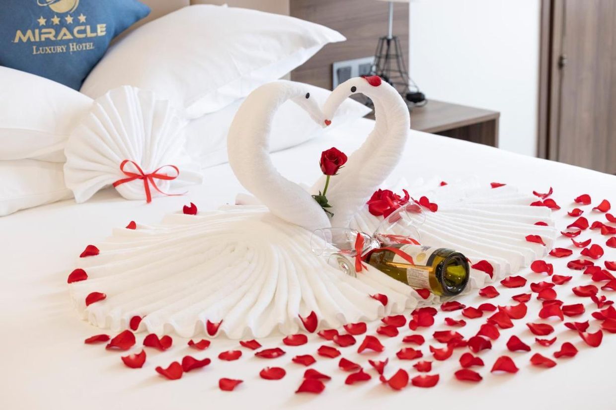 MIRACLE LUXURY HOTEL - 17