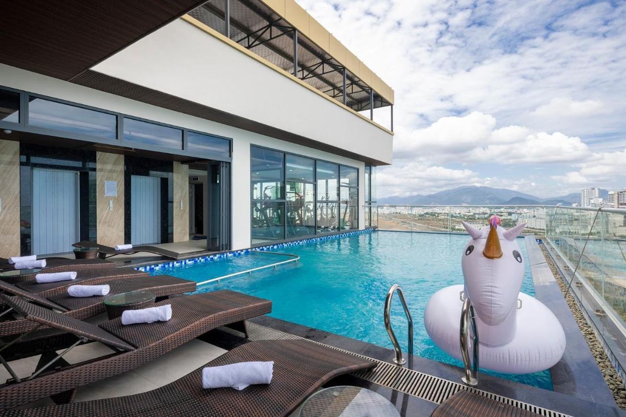 MIRACLE LUXURY HOTEL - 19