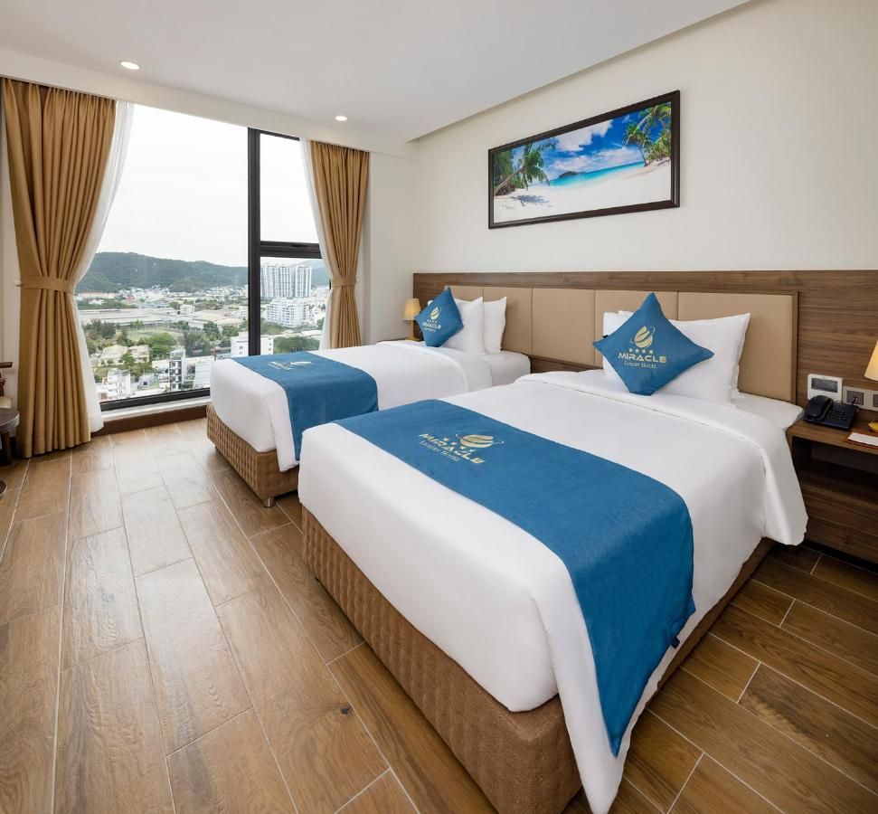 MIRACLE LUXURY HOTEL - 8