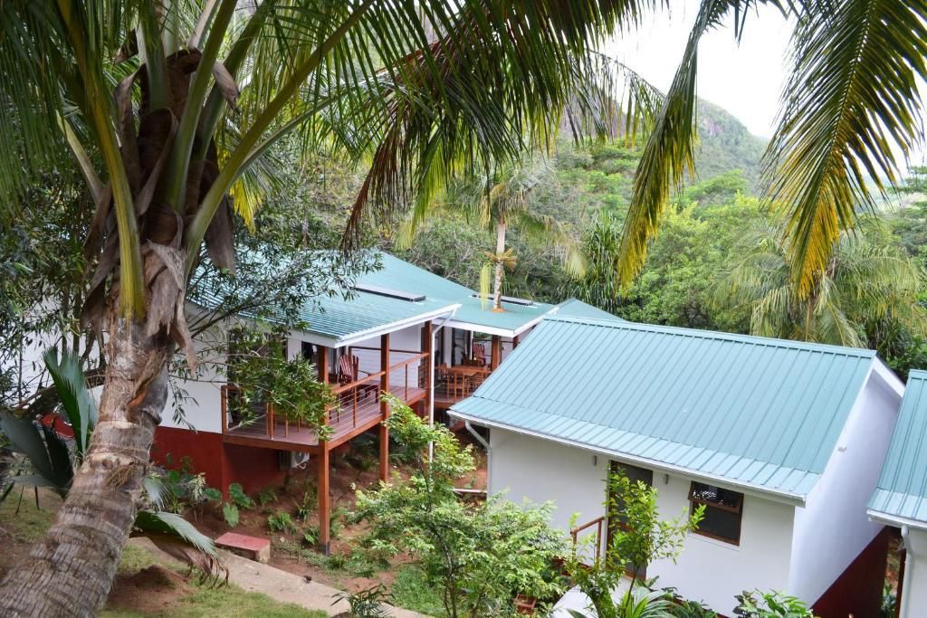 CASHEW NUT GROVE CHALETS - 8