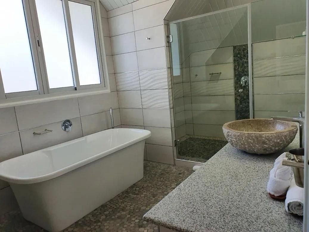 BORD MER LUXURY APARTMENTS - 15