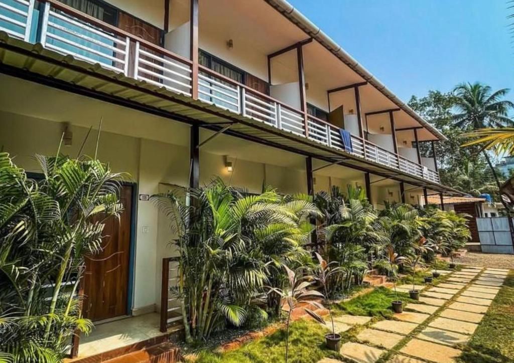 YOGI TREE BEACH RESORT & CAFE (ex. ARTISAN RESORT AND CAFE GOA) - 1