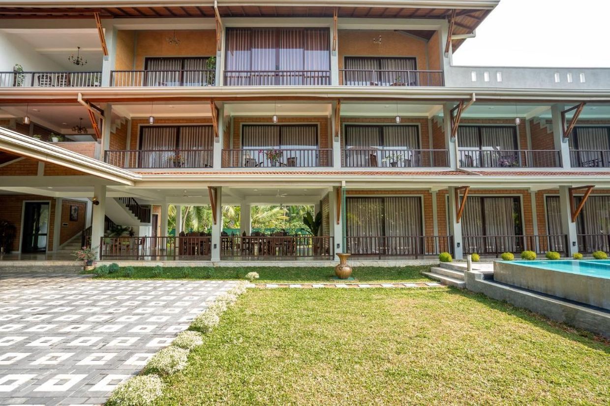 ANURAS ELEPHANT - 14