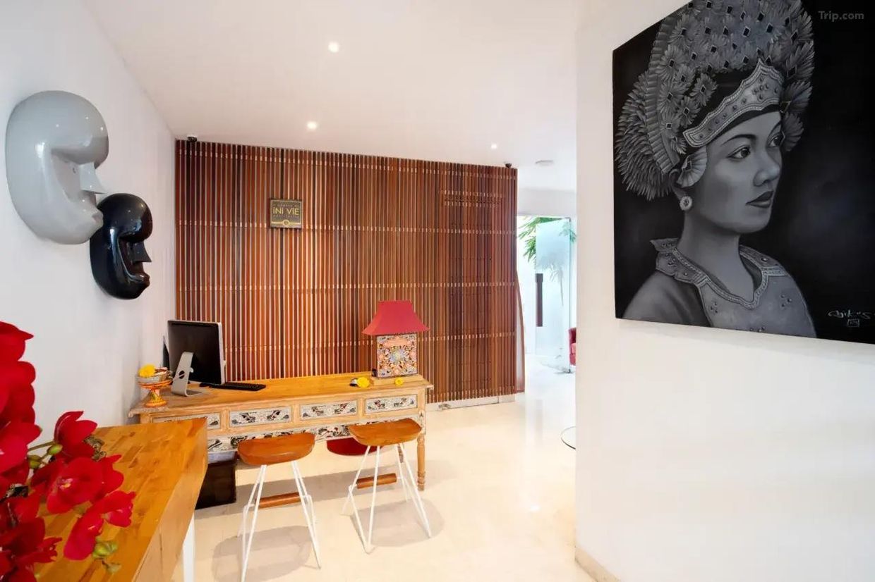 THE JIMBARAN VILLA - 11
