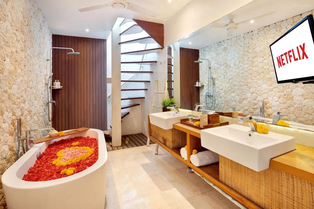 THE JIMBARAN VILLA - 7