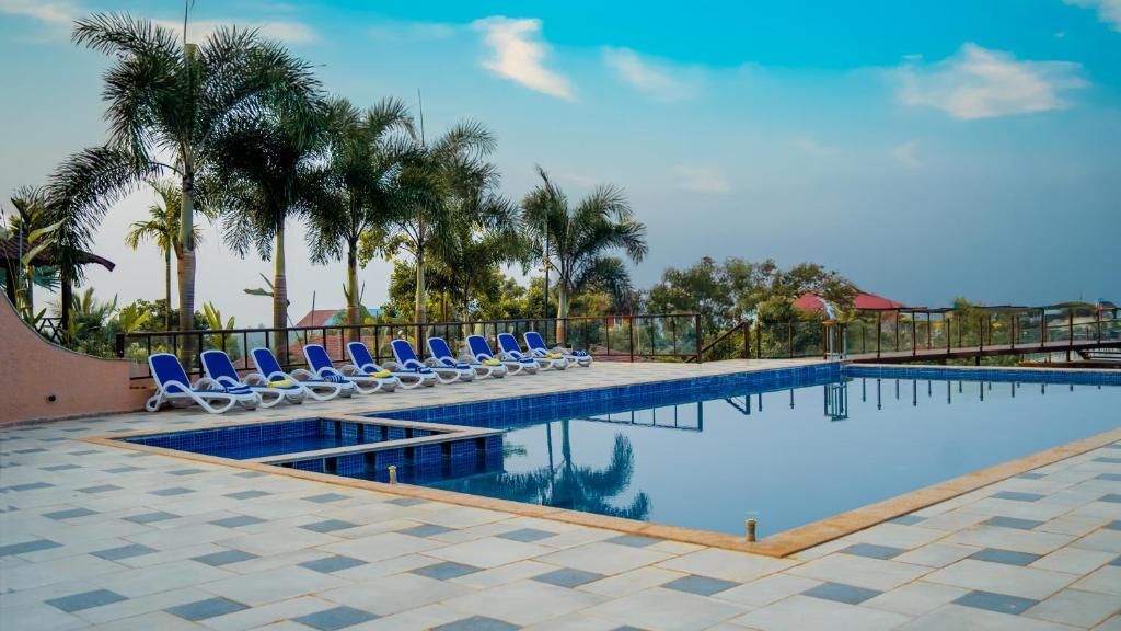 CRESCENT RESORT (ex. OXYGEN RESORT) - 25