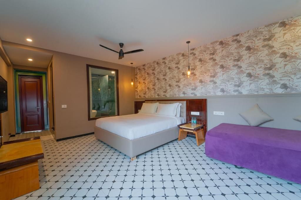 CRESCENT RESORT (ex. OXYGEN RESORT) - 26