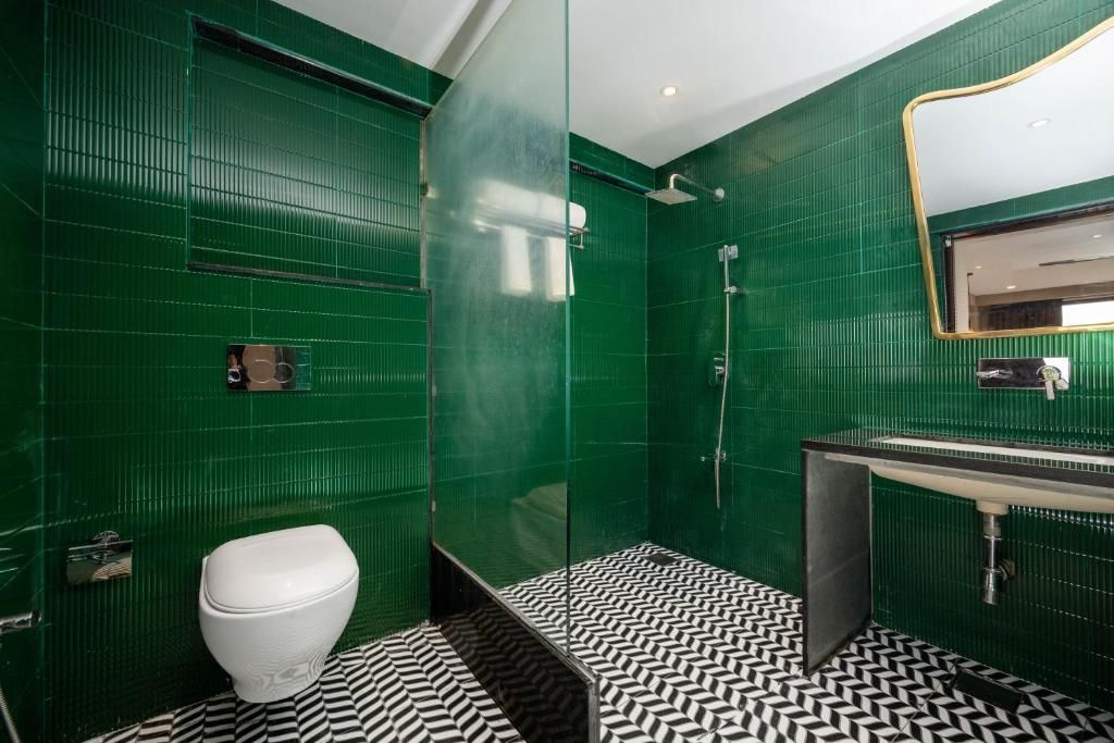 CRESCENT RESORT (ex. OXYGEN RESORT) - 8