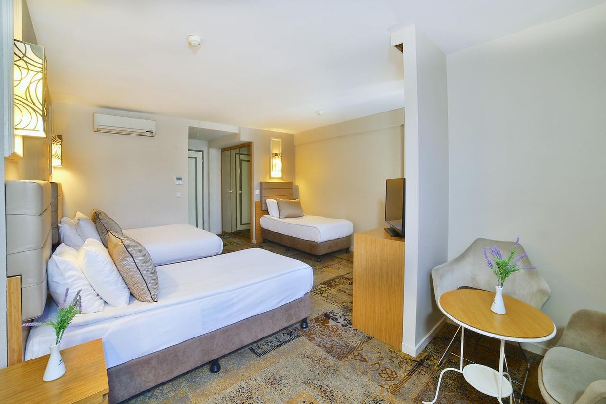 All Seasons Hotel - 14