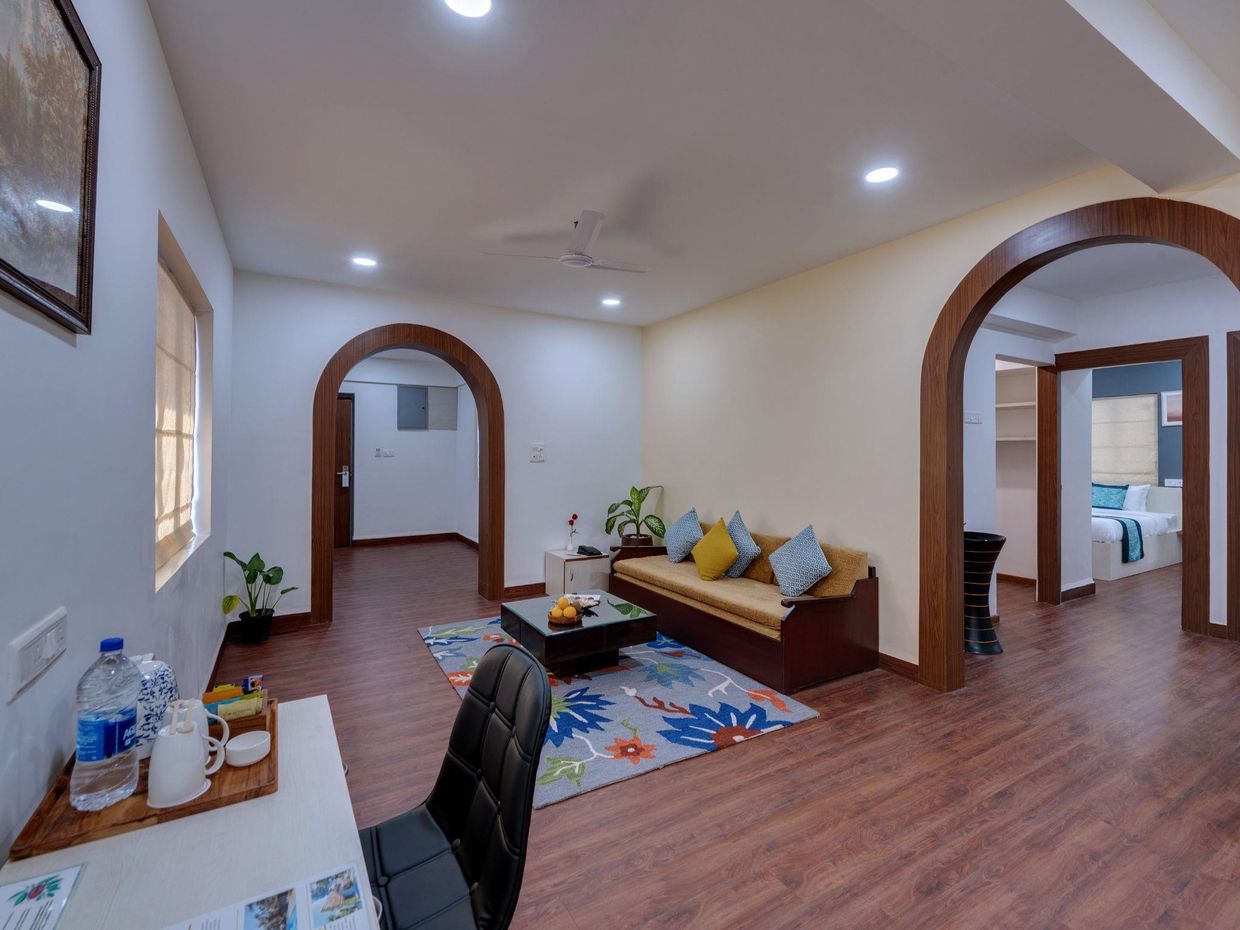 AM HOTEL KOLLECTION :DE GARLAND - 12