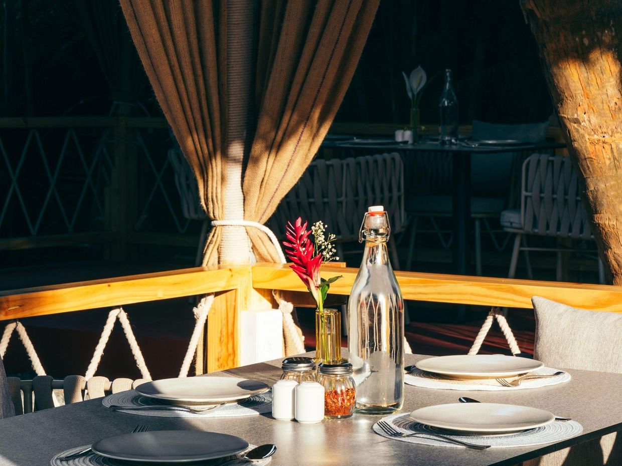 AM HOTEL KOLLECTION :DE GARLAND - 13