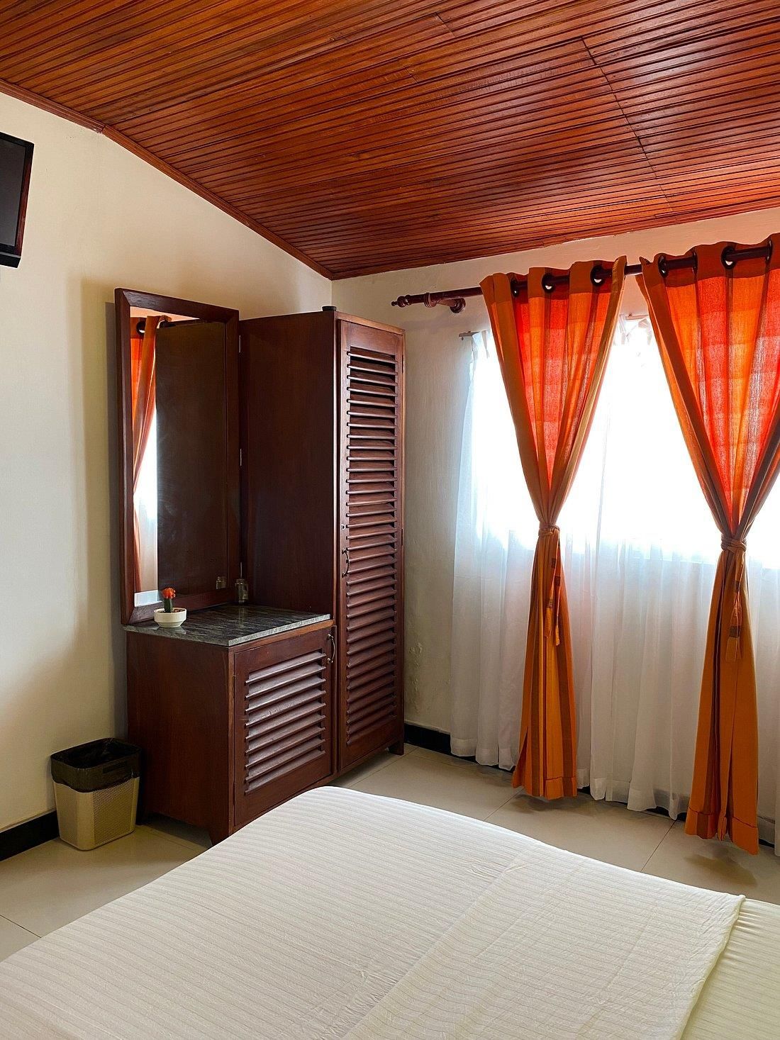 BEACH WALK HOTEL - 15