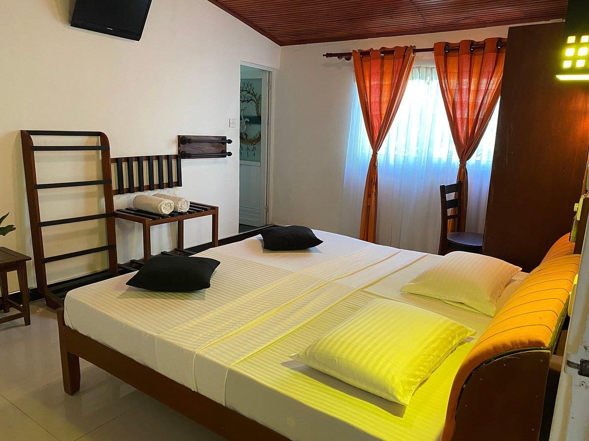 BEACH WALK HOTEL - 9