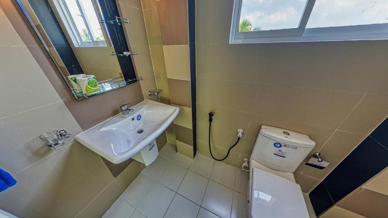 SKY GARDEN HOTEL - 29