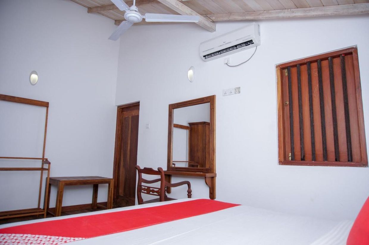 GREEN EDGE VILLA HIKKADUWA - 15