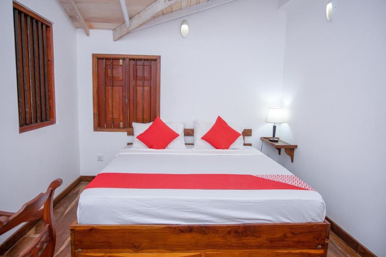 GREEN EDGE VILLA HIKKADUWA - 10