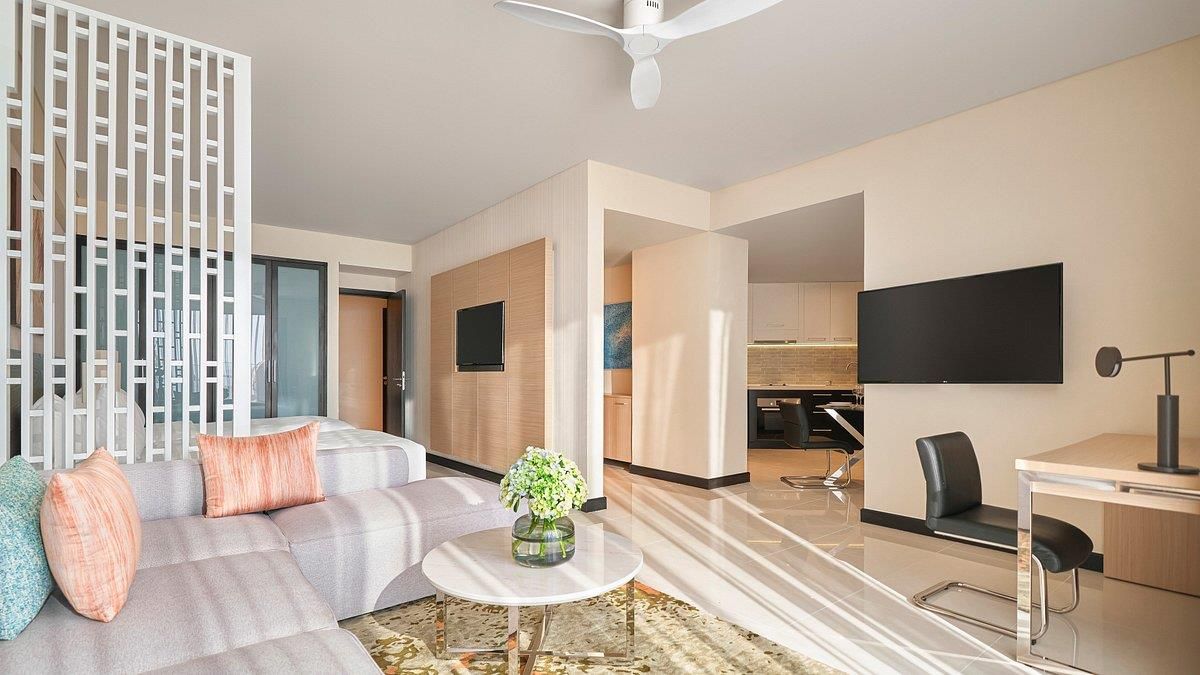 INTERCONTINENTAL RESIDENCES - 52