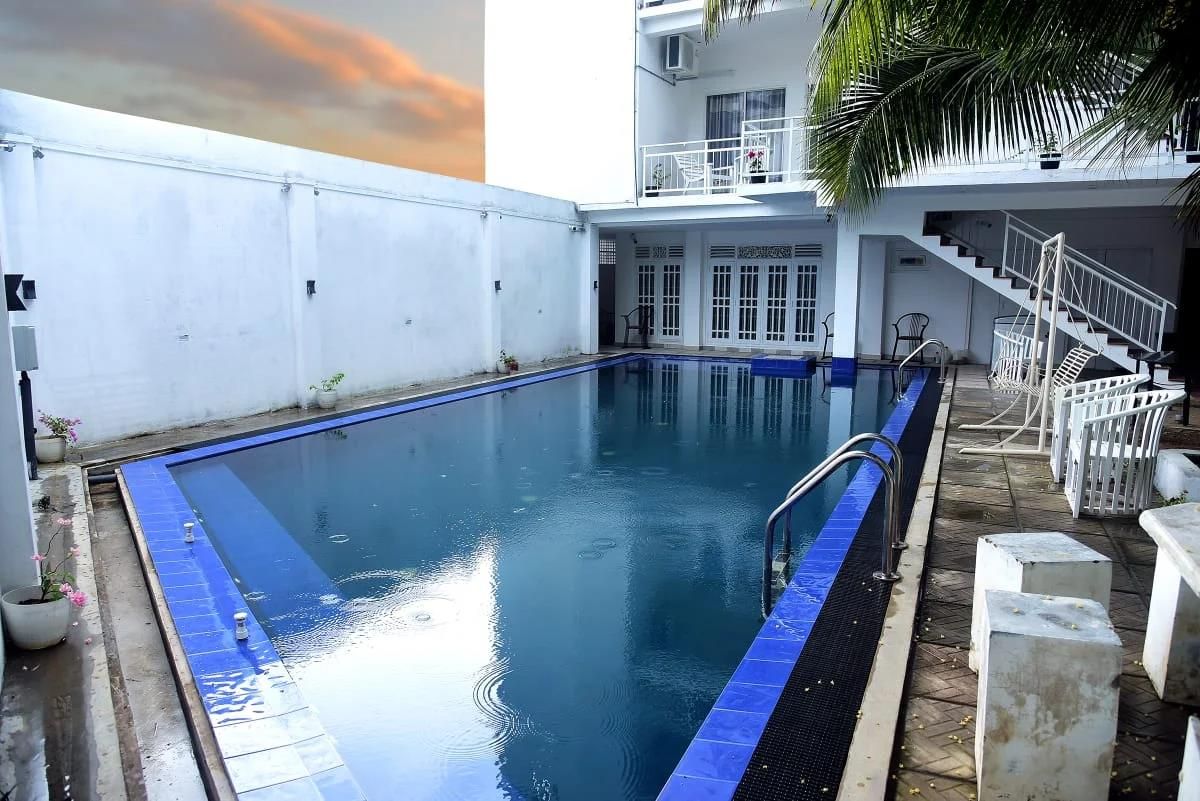 SUNSET SANDS HIKKADUWA - 1