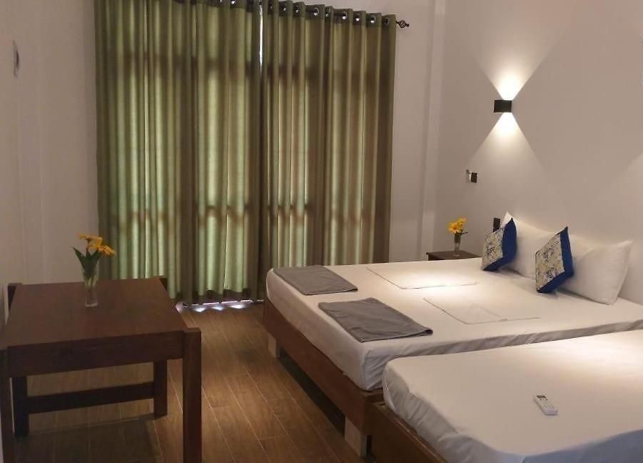 RAWANAZ VILLA UNAWATUNA - 12