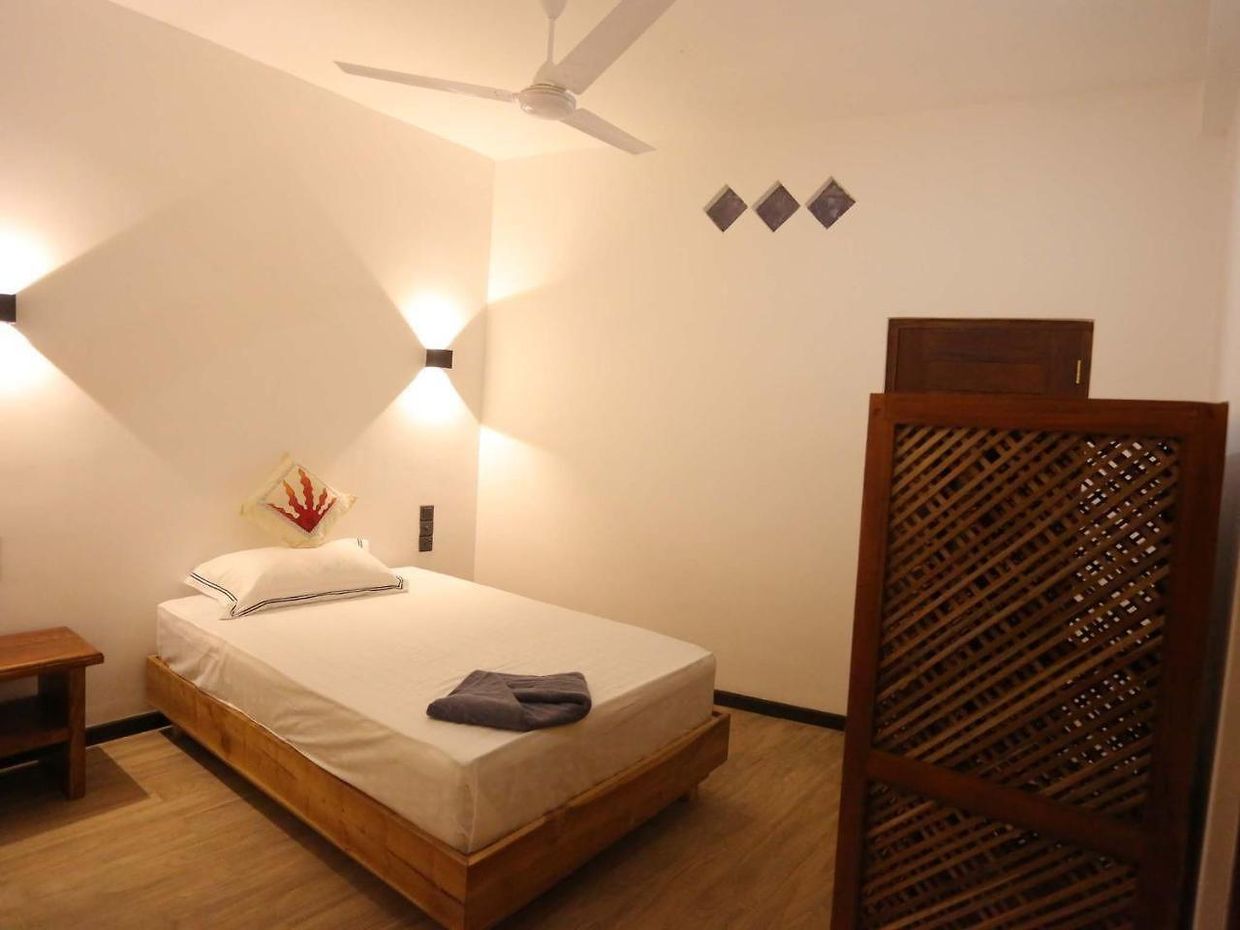 RAWANAZ VILLA UNAWATUNA - 7