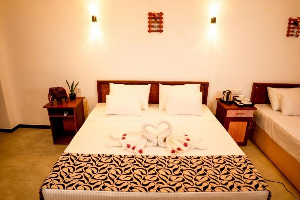 TEVINS PLACE HOTEL - 20