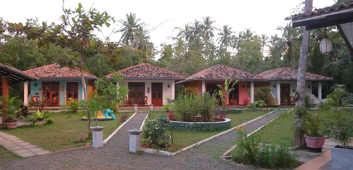 JASMINE CABANAS AT UNAWATUNA - 3