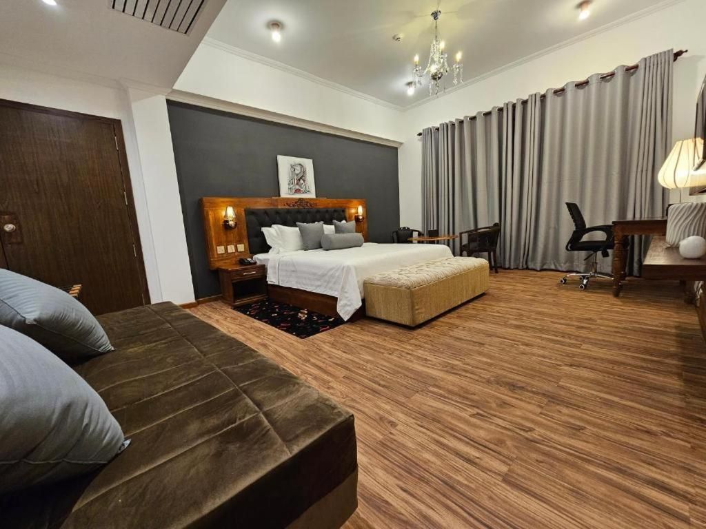 COVANRO SIGIRIYA - 9